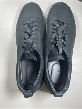 Buscemi Black Leather Low-Top Sneakers with Lace-Up Detail